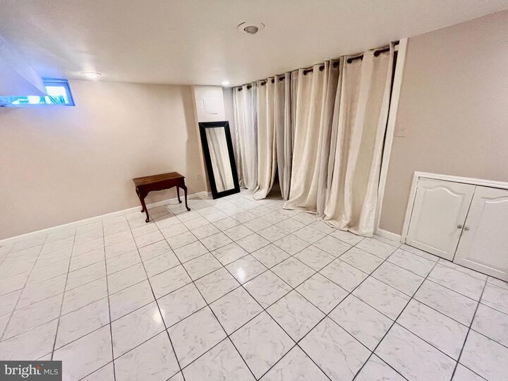 Property Photo:  628 N Columbus Street #Basement  VA 22314 