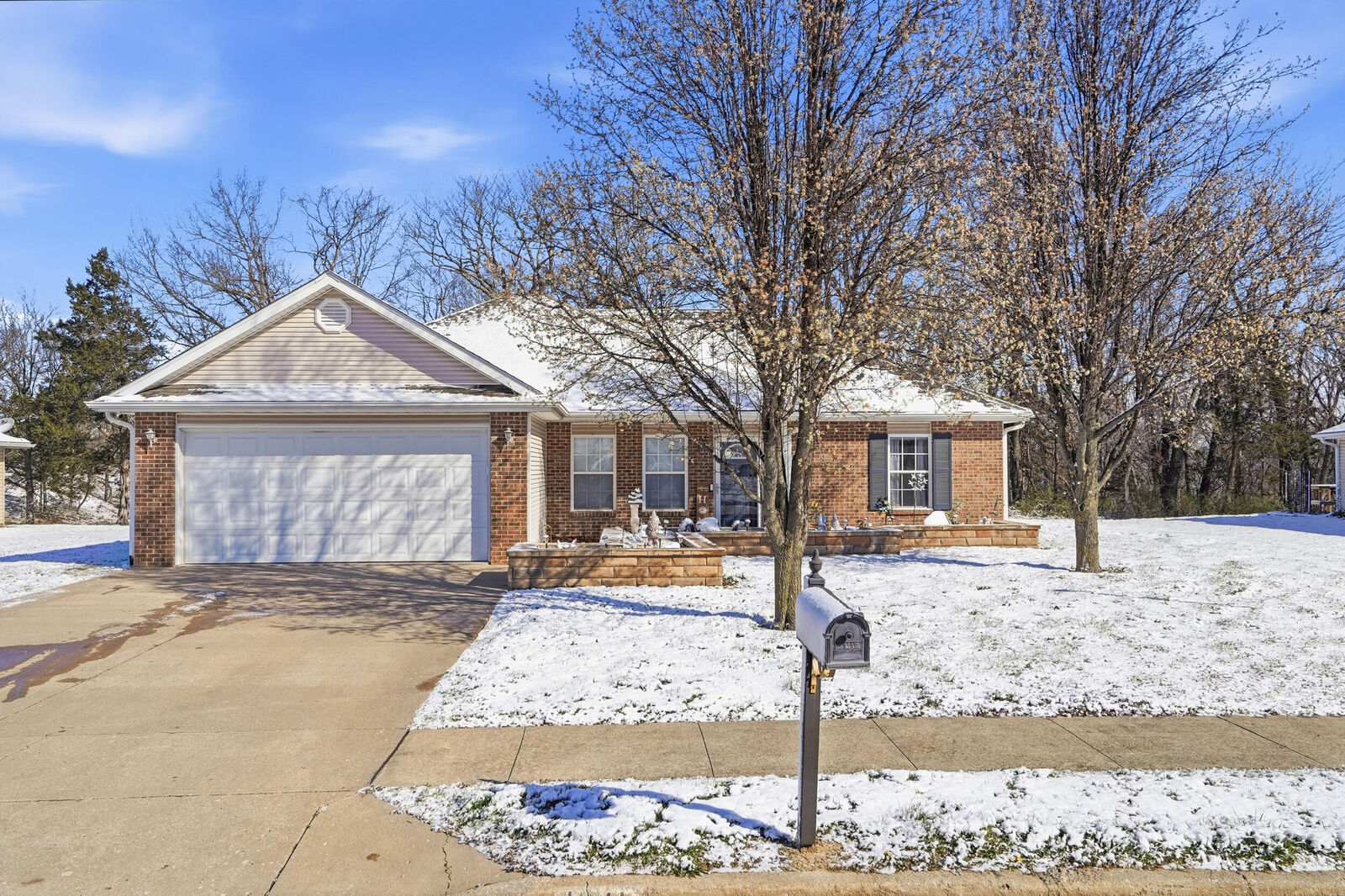 Property Photo:  1941 Chouteau Ln  MO 65233 