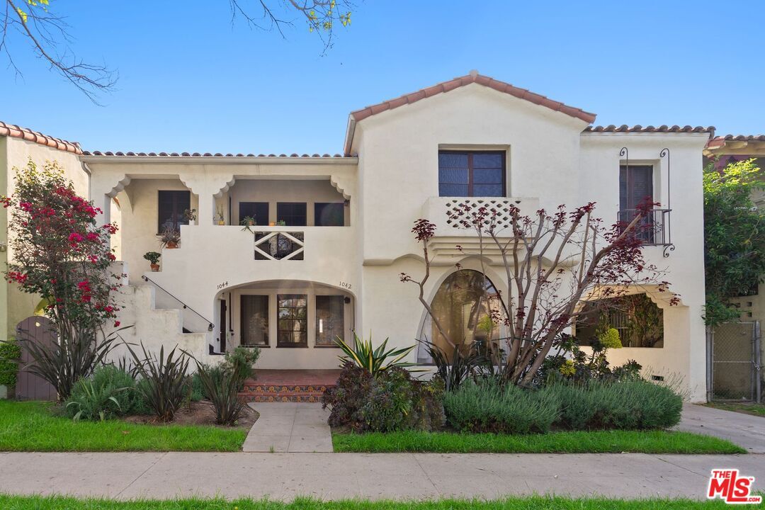 Property Photo:  1042 S Crescent Heights Blvd  CA 90035 