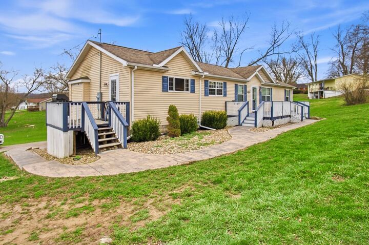 Property Photo:  960 3rd Street  OH 43771 