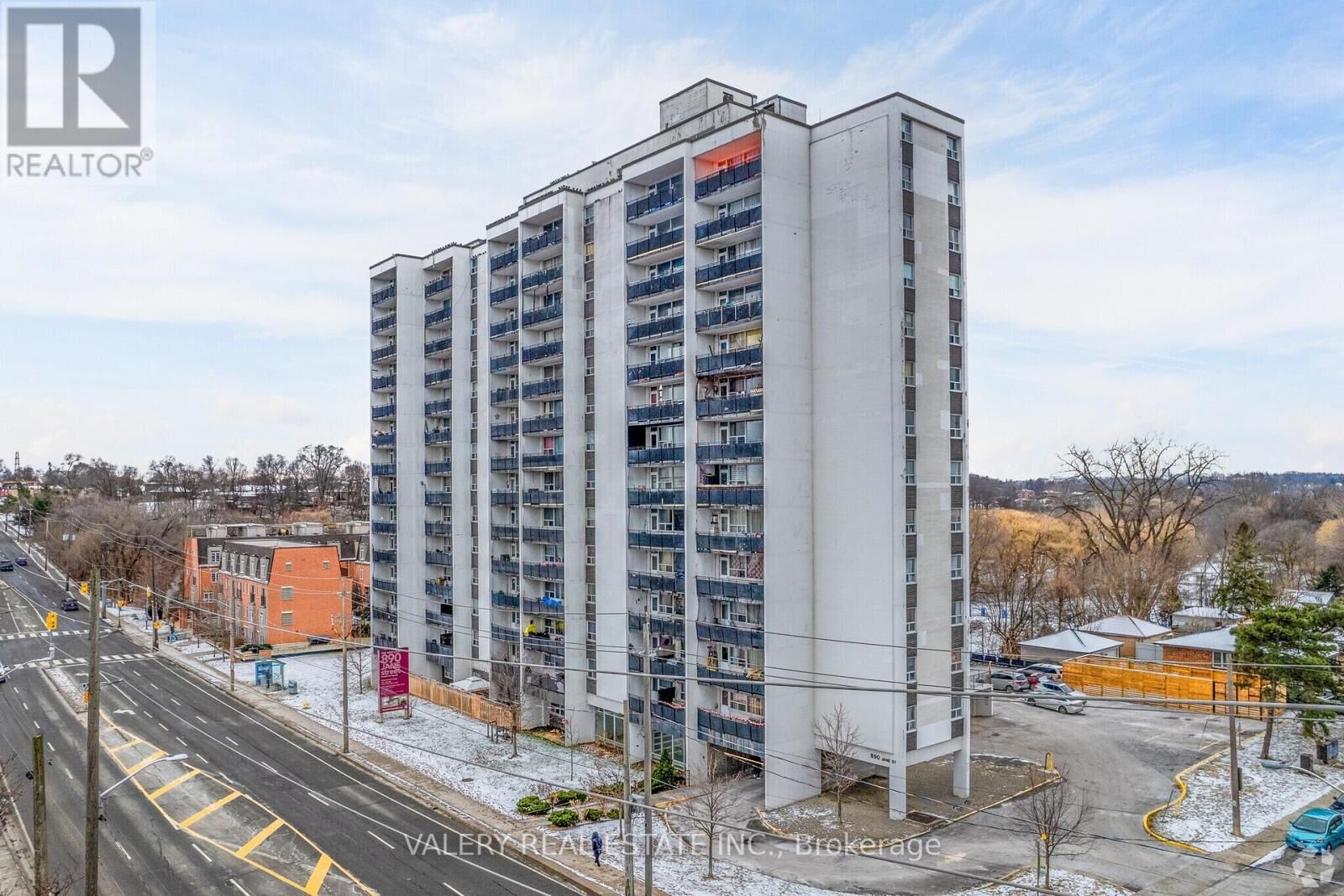 Property Photo: 890 Jane Street 1506 ON M6N 4C3