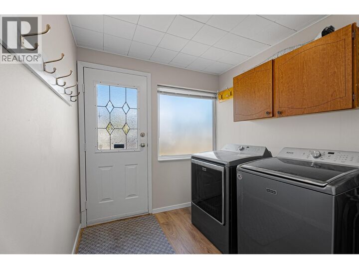 Property Photo:  2438 Jackson Avenue  BC V1K 1B8 