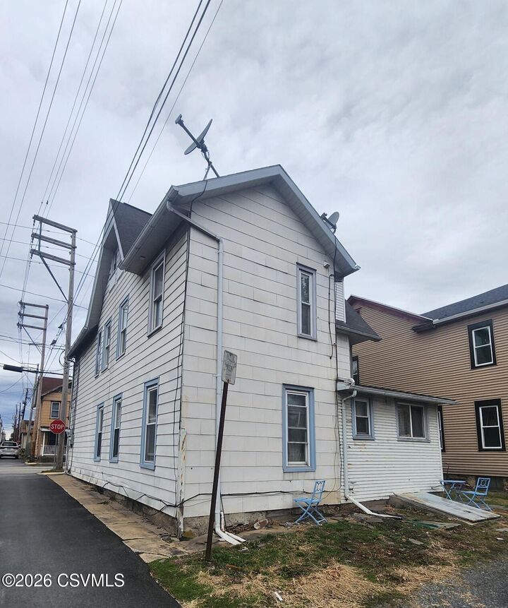 Property Photo: 250-252 Water Street PA 17857