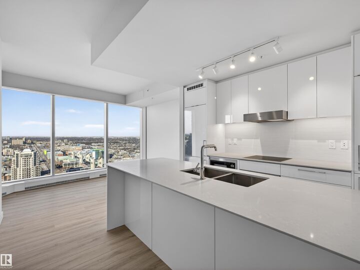 Property Photo: 10360 102 Street NW 2612 AB T5J 0K6