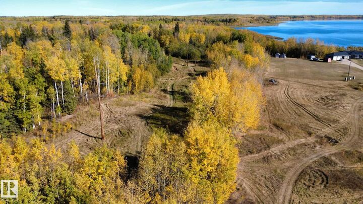 7 Bechthold Bay 112, 191054 Twp 652 — photo 1