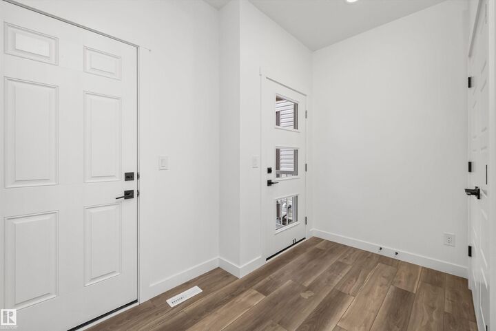 Property Photo: 19115 20 Avenue NW AB T6M 3E8