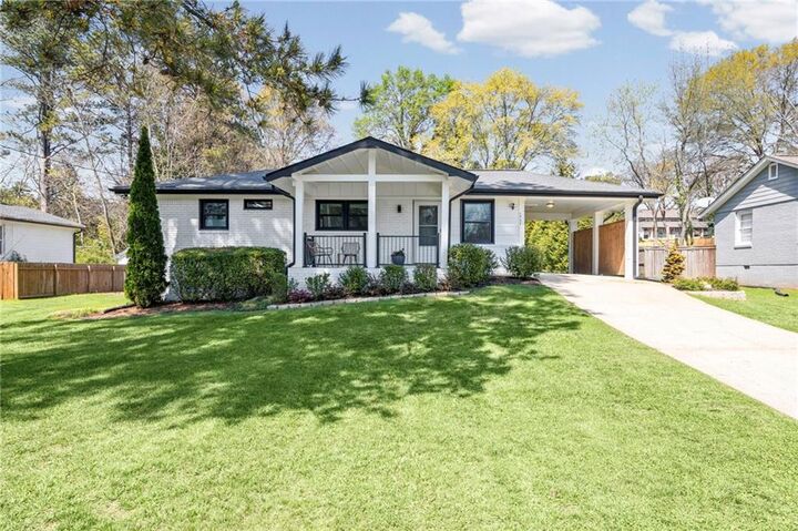 Property Photo:  1857 Lochlomand Lane SE  GA 30080 