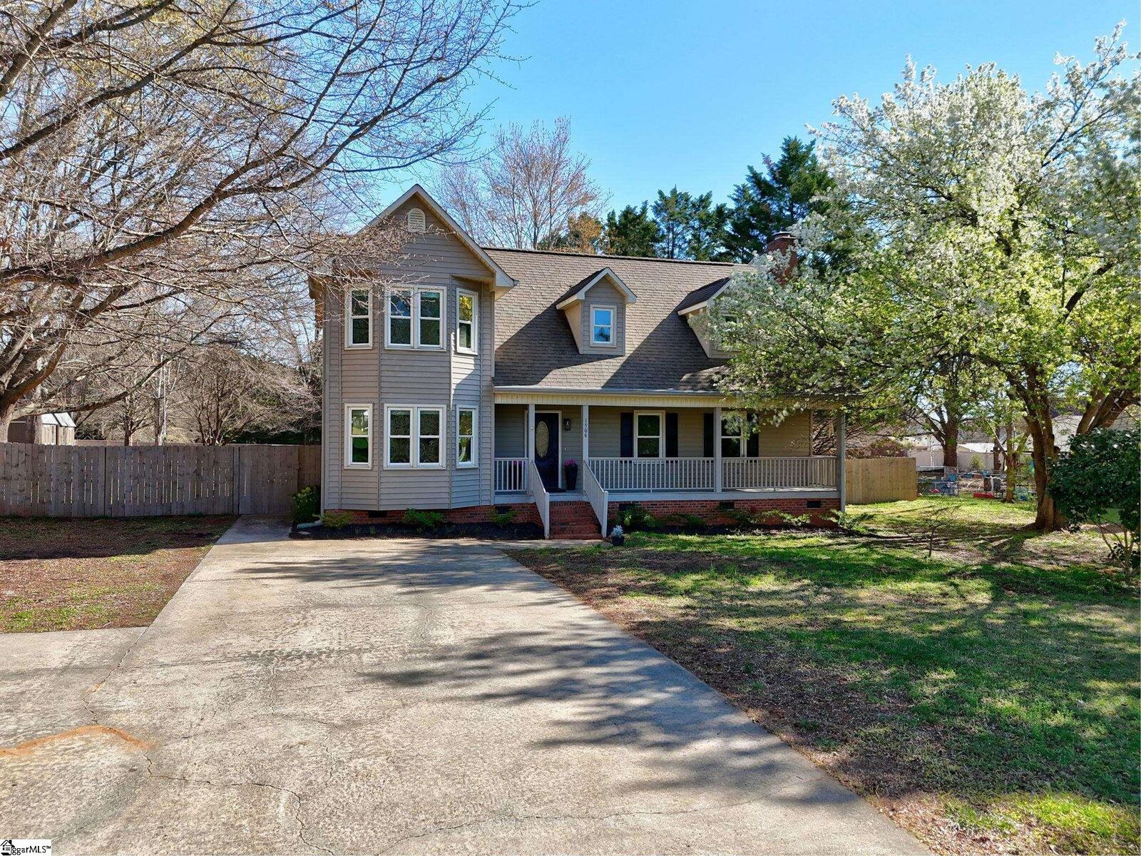 Property Photo:  1509 Crestview Road  SC 29642 