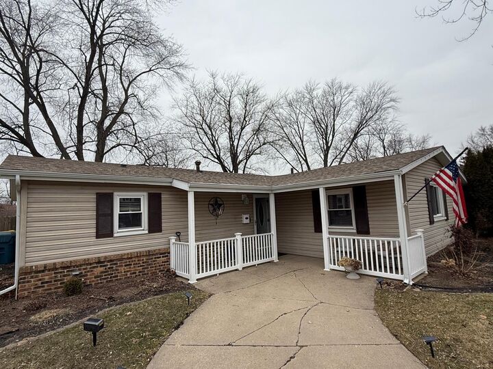 Property Photo:  1226 N Glenwood Avenue  IN 46319 