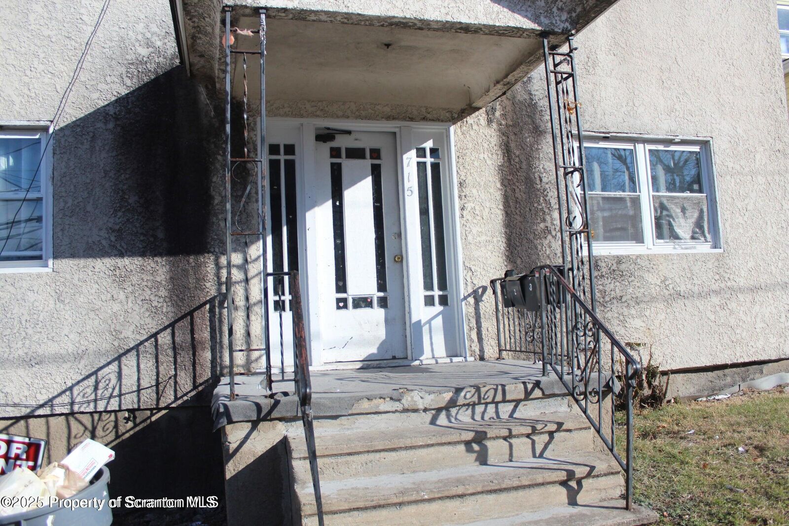 Property Photo:  715 Moosic Street 5  PA 18505 