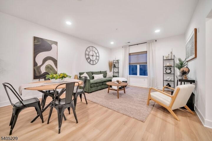 Property Photo:  20 Encampment Ct U 111  NJ 07045 