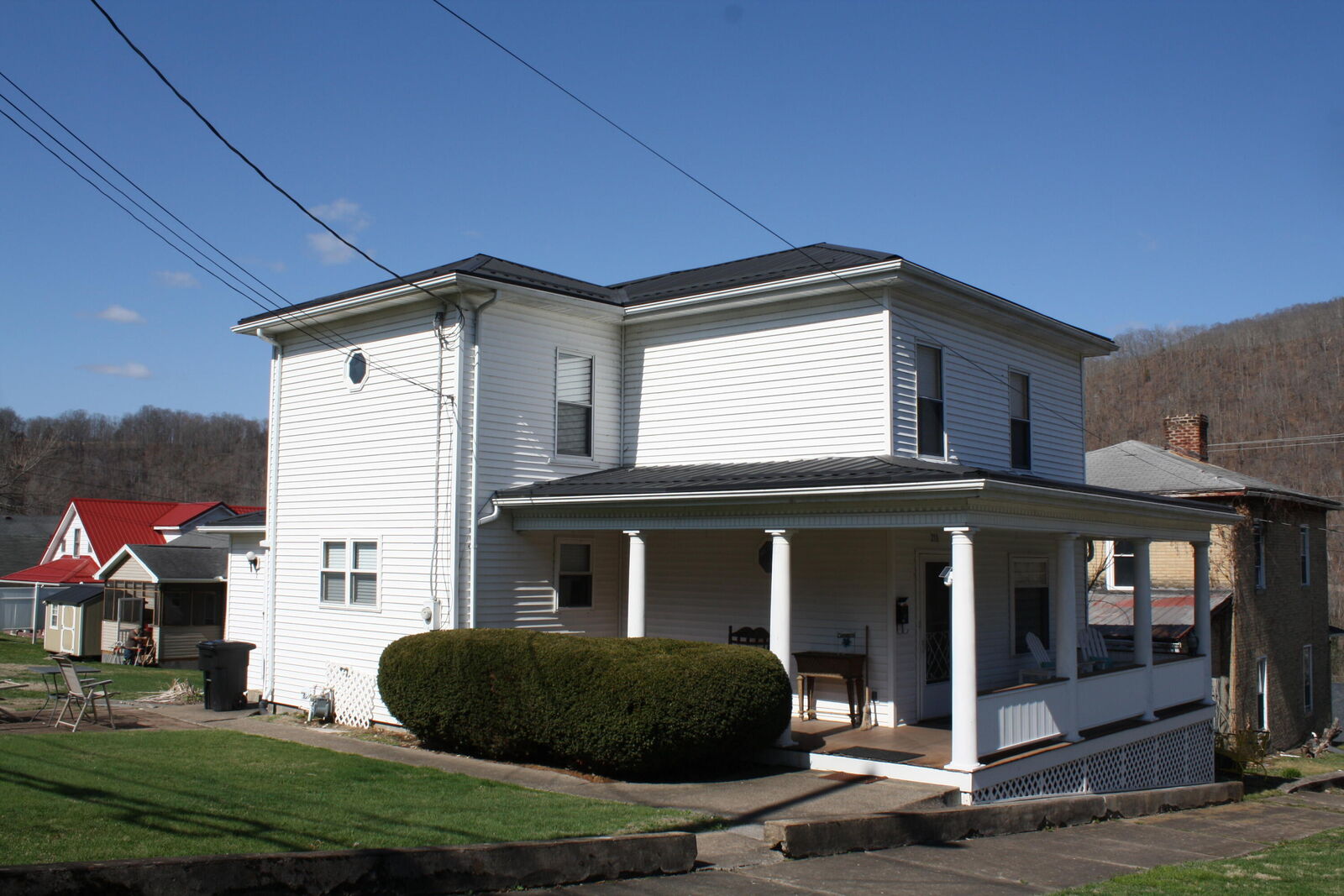 Property Photo:  210 6th Ave  WV 25951 