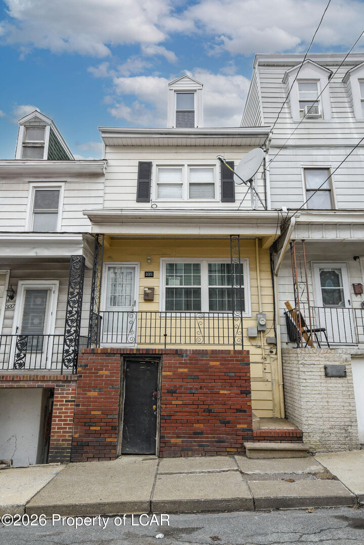 Property Photo: 335 W Lloyd Street PA 17976