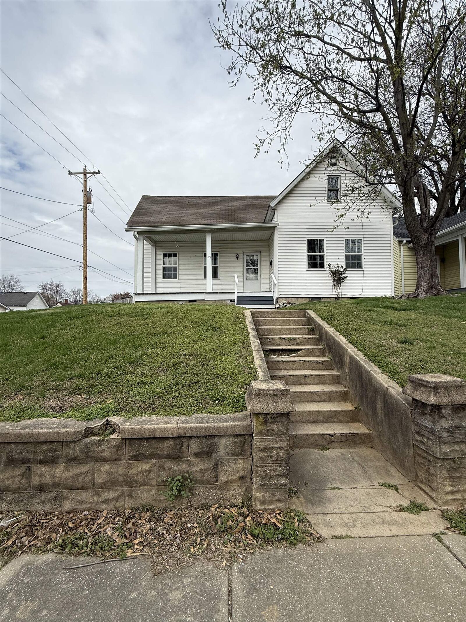 Property Photo:  139 S Alvasia Street  KY 42420 