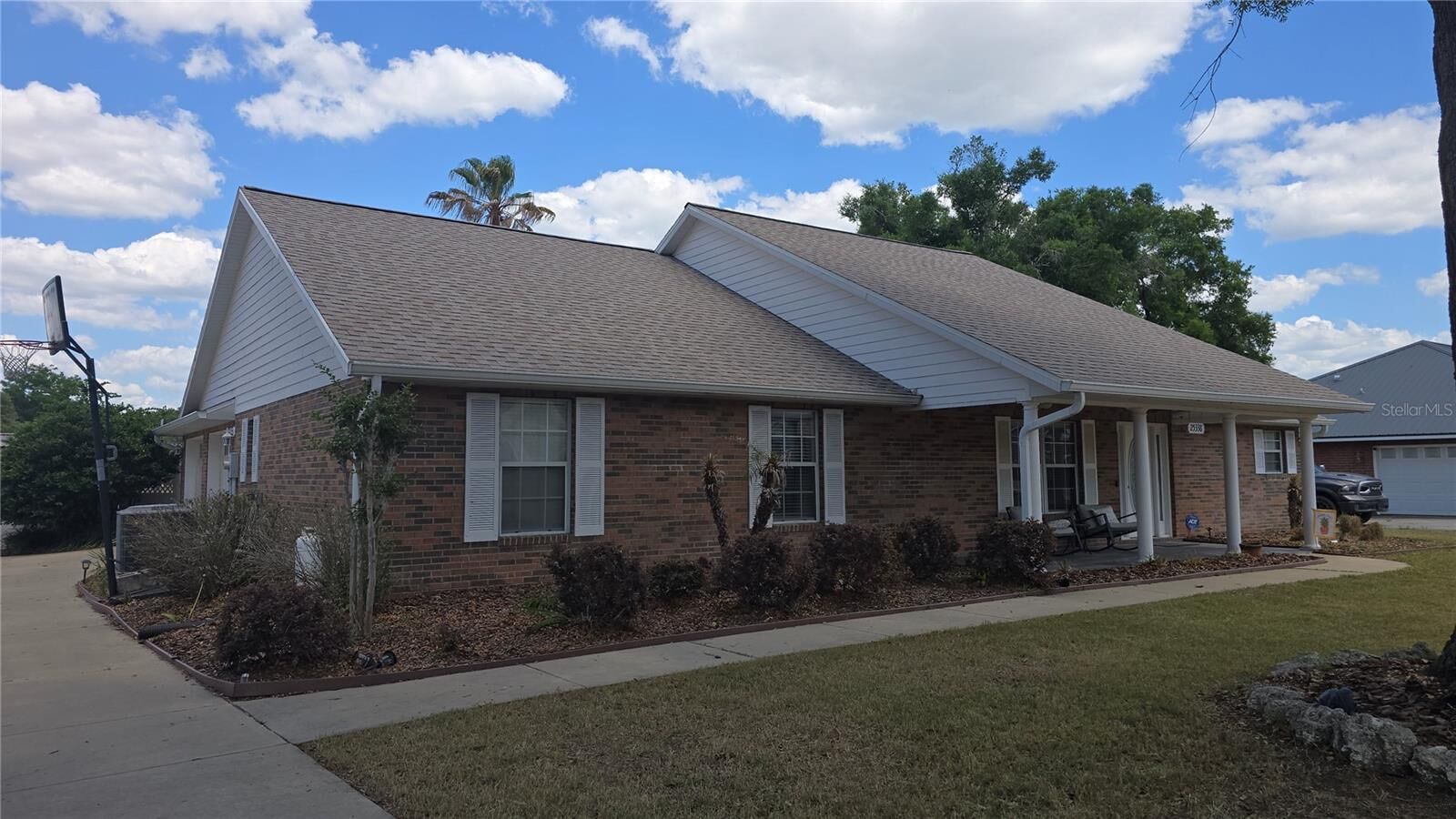 Property Photo:  25338 SW 21st Place  FL 32669 