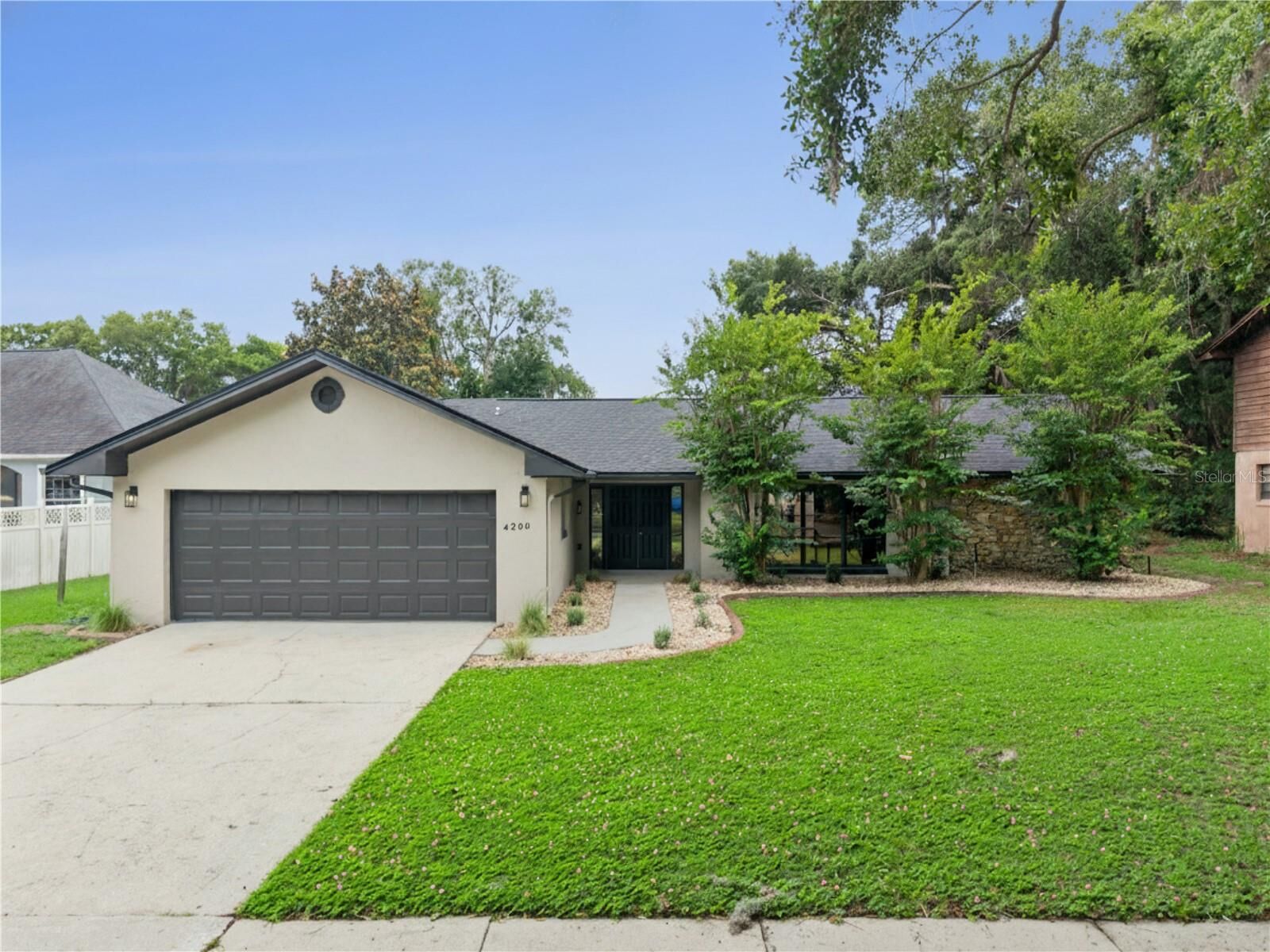 Property Photo:  4208 Arbor Oaks Court  FL 32808 