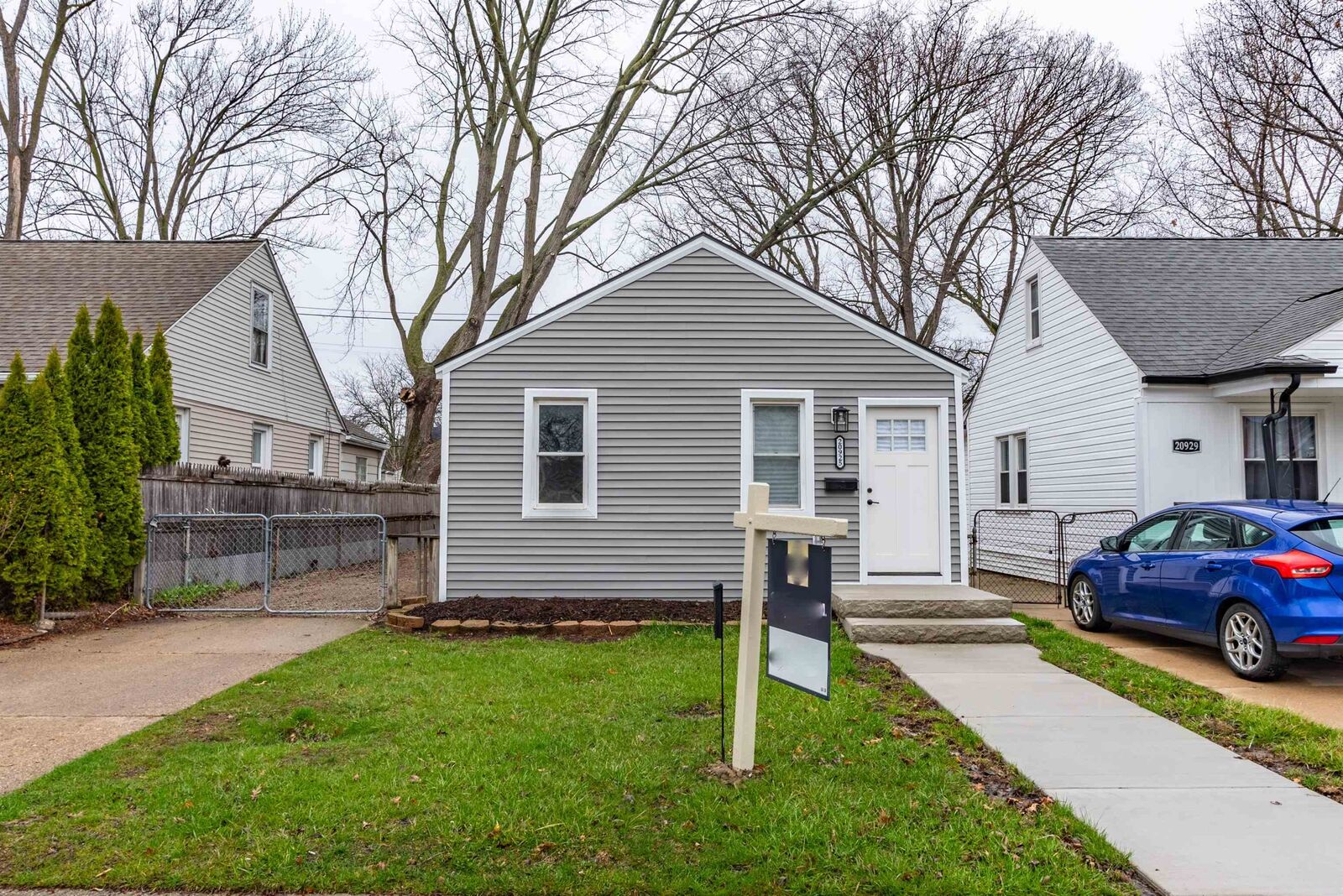 Property Photo:  20925 Ridgemont Road  MI 48225 