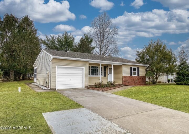 Property Photo:  63 Brakenbury Drive  NJ 08757 