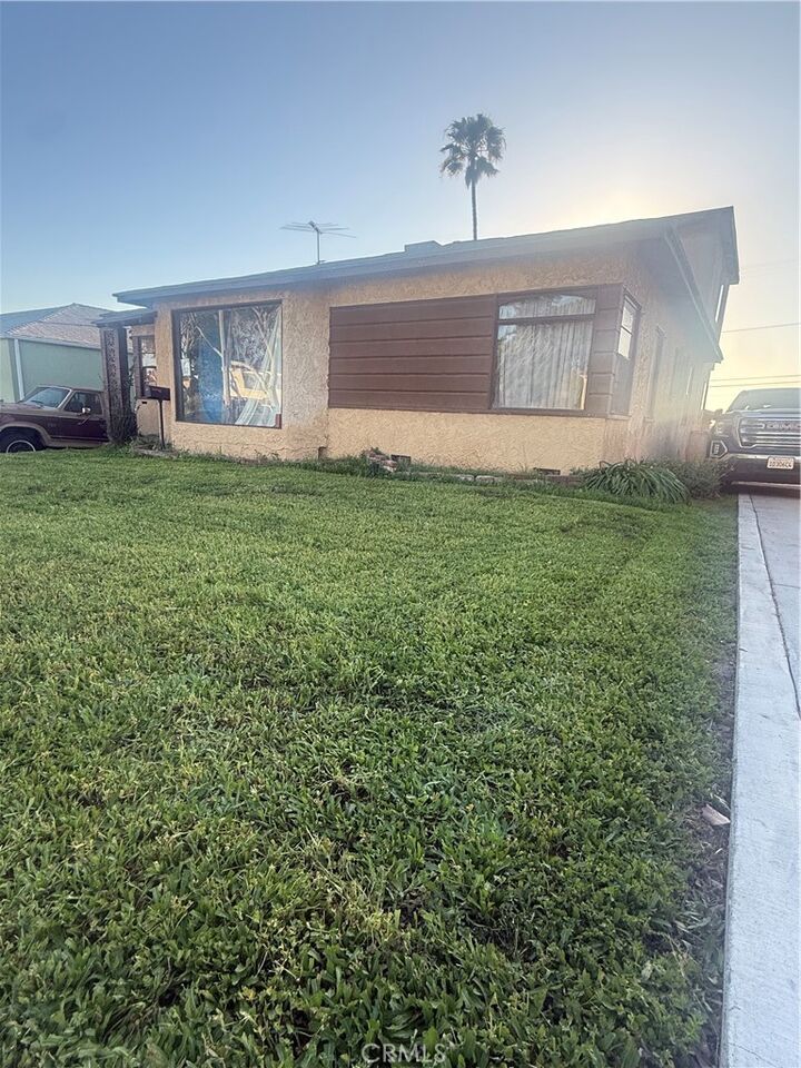 Property Photo:  8315 West Blvd  CA 90305 