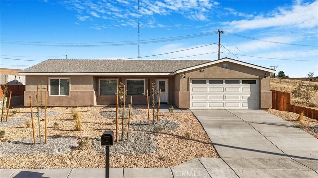 Property Photo:  16105 Tawney Ridge Ln  CA 92394 