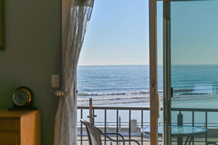 Property Photo:  407 Ocean Boulevard A5  NH 03842 