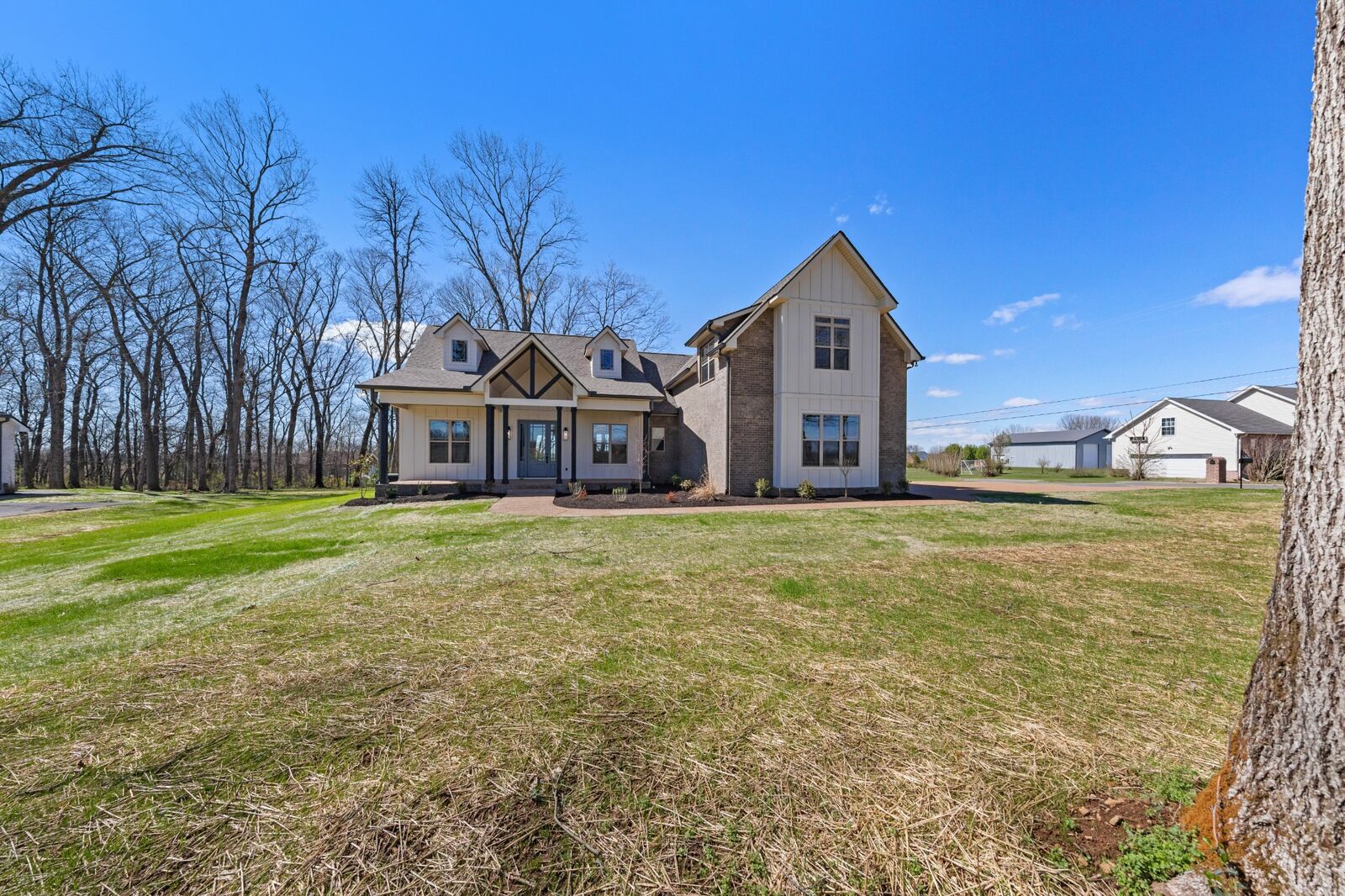 Property Photo:  1001 Emerald Way  TN 37031 