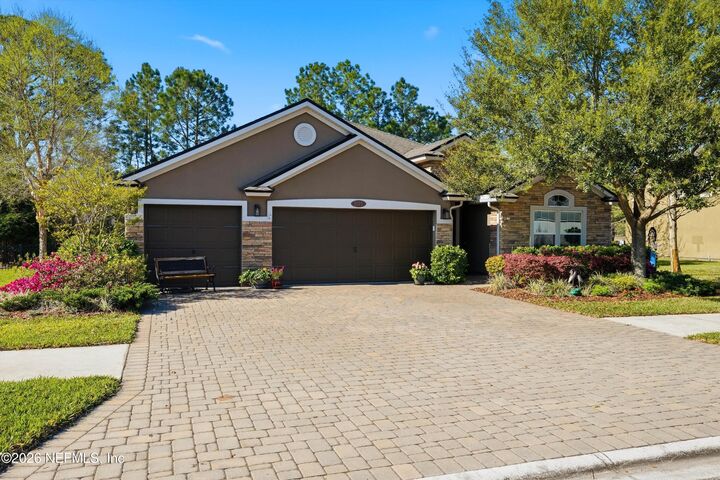 Property Photo: 5175 Clapboard Creek Drive FL 32226