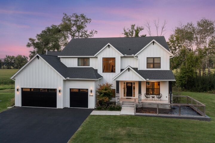 Property Photo:  15484 Minnetonka Boulevard  MN 55345 