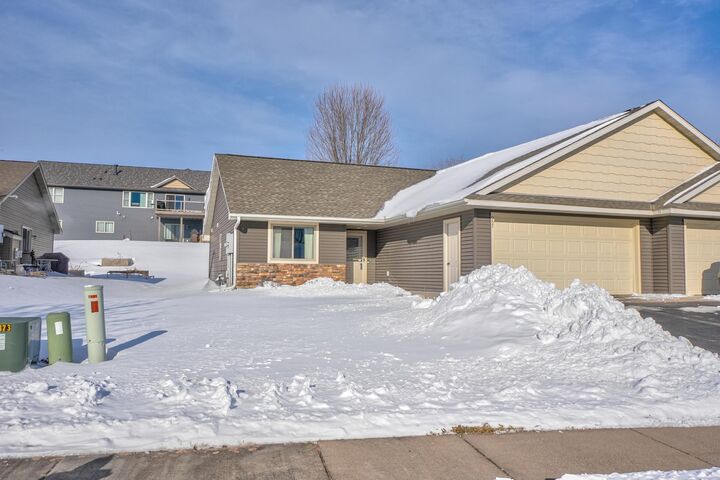 Property Photo:  957 Fairchild Drive  WI 54022 
