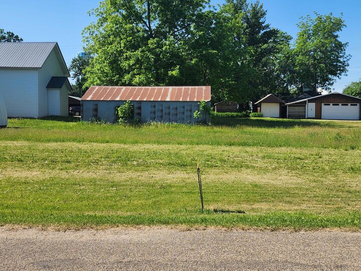 Property Photo:  209 E Main Street  MN 55967 