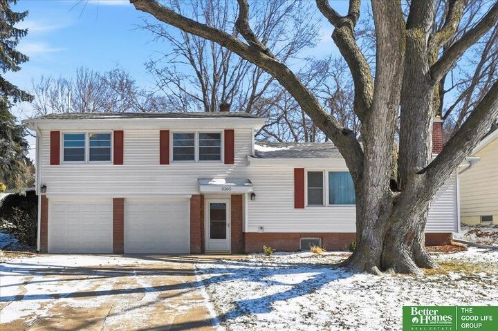 Property Photo:  3205 S 109th Street  NE 68144 