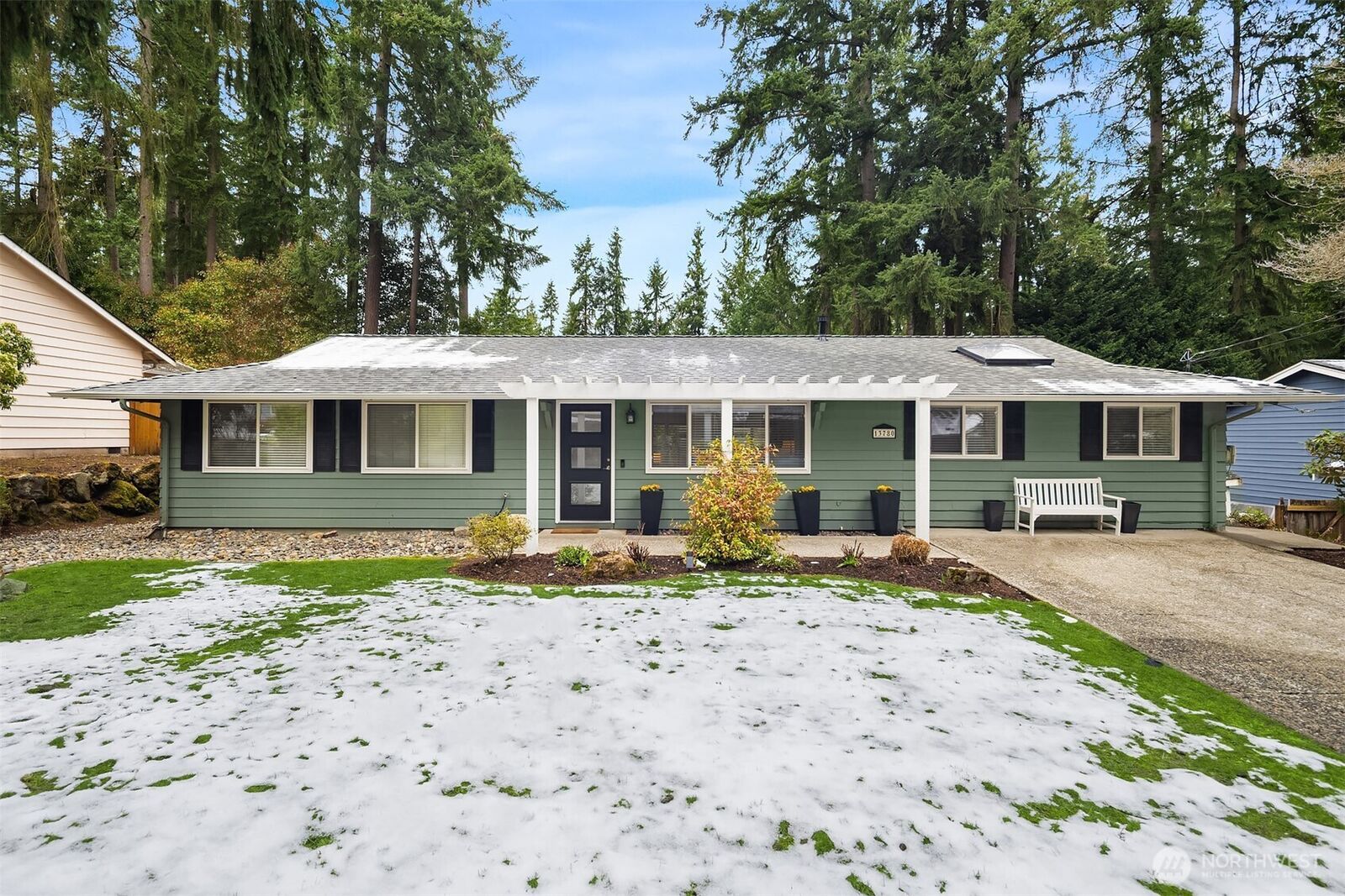 Property Photo:  13780 NE 76th Place  WA 98052 