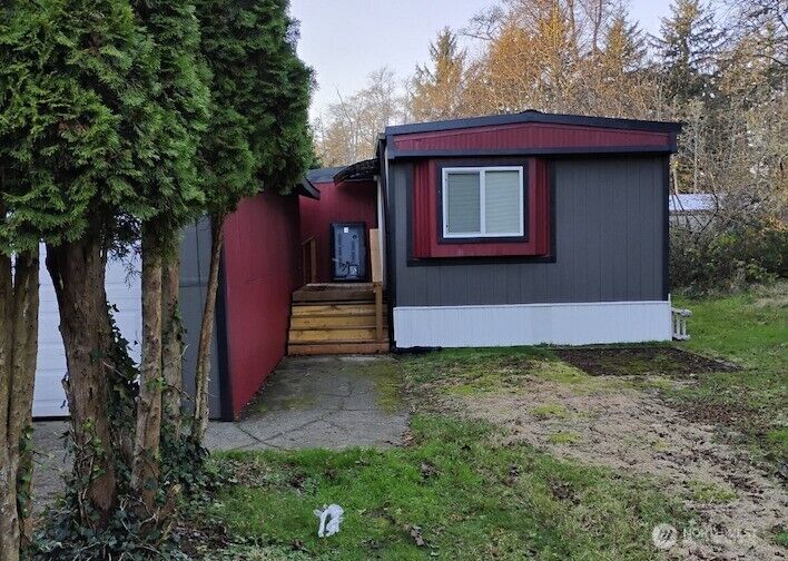 Property Photo:  735 S Melbourne Street S  WA 98595 