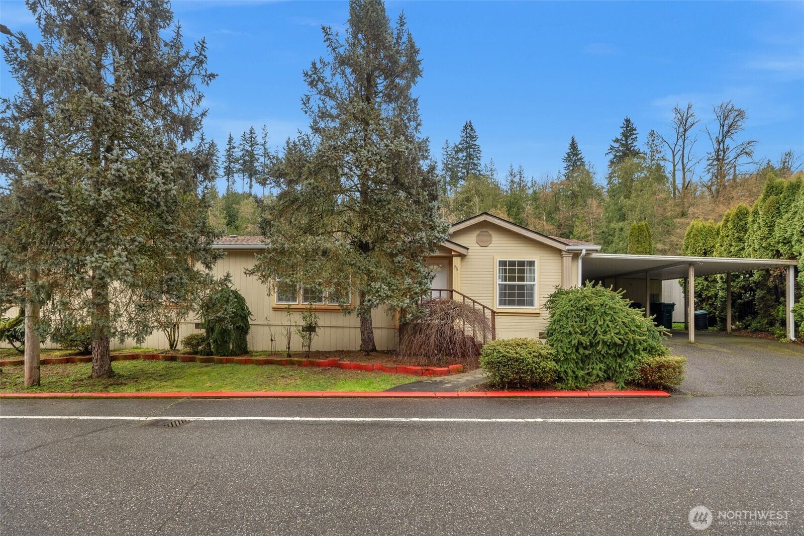 Property Photo:  20227  80 Avenue NE 36  WA 98223 