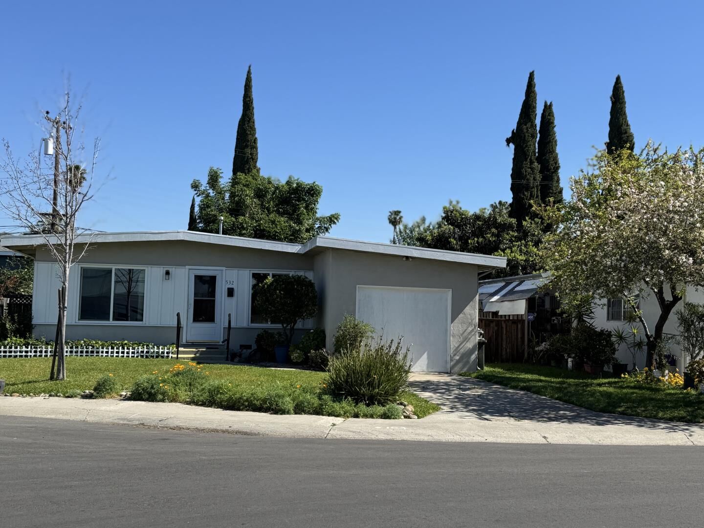 Property Photo:  532 Lochridge Drive  CA 95133 
