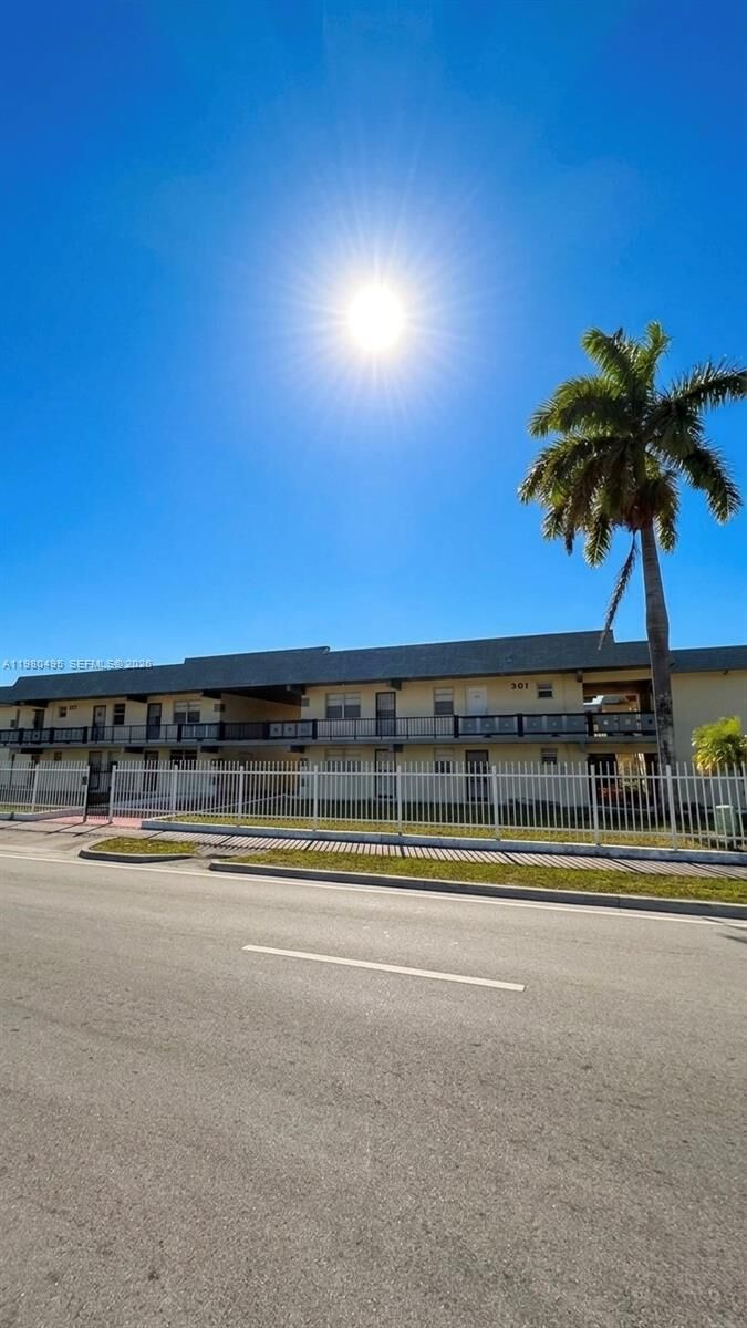 Property Photo:  301 NW 177th St 201  FL 33169 