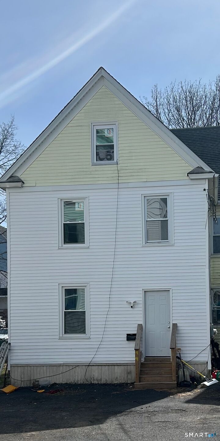 Property Photo:  59 Trinity Street  CT 06051 