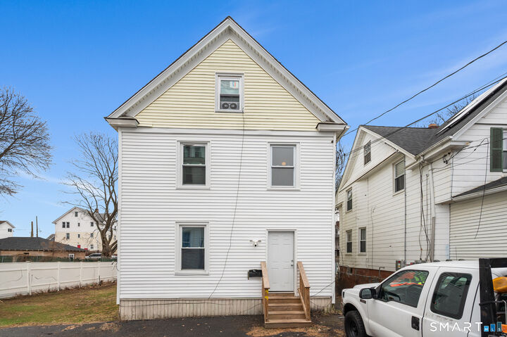 Property Photo:  59 Trinity Street  CT 06051 