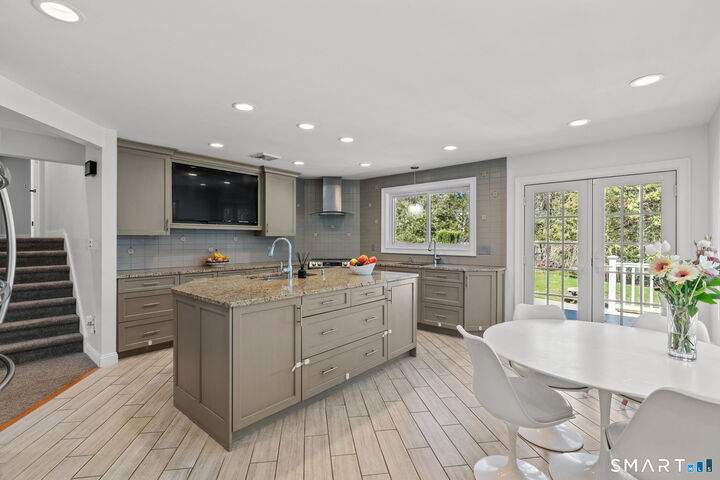 Property Photo:  84 High Farms Road  CT 06107 