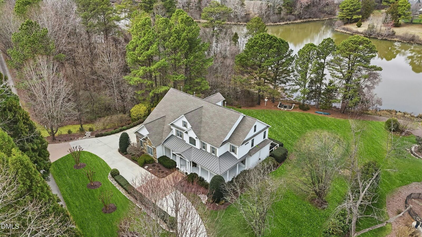 Property Photo:  300 Lake Manor Road  NC 27516 