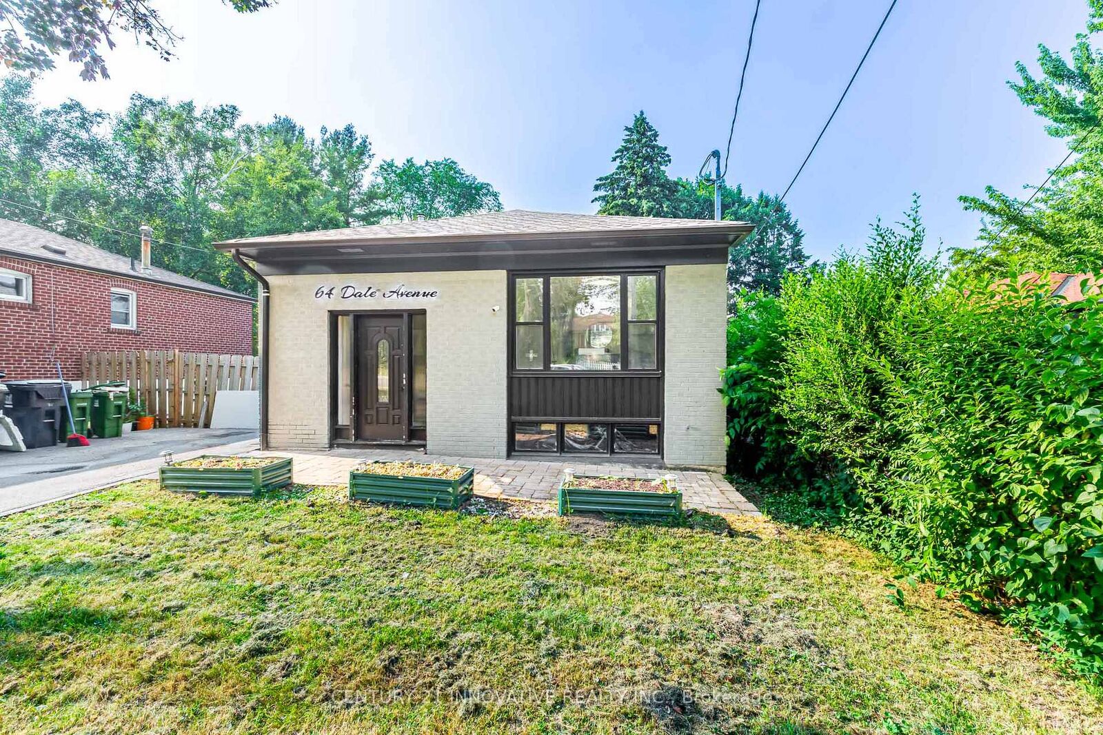 Photo de la propriété: 64 Dale Avenue ON M1J 3J5