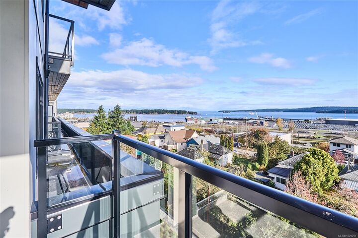 45 Haliburton St #405 — photo 1