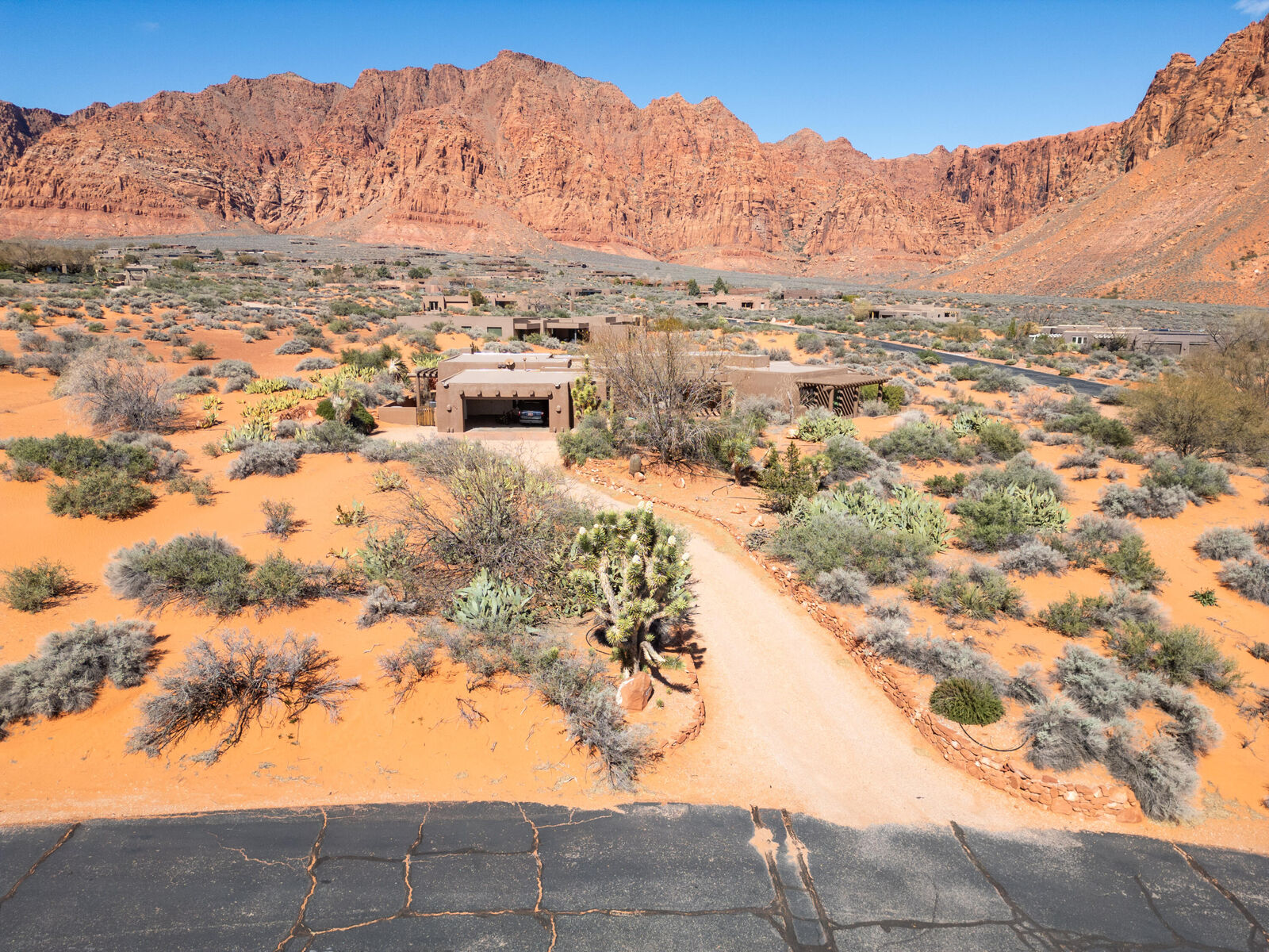 Property Photo:  874 Roadrunner Ct  UT 84738 