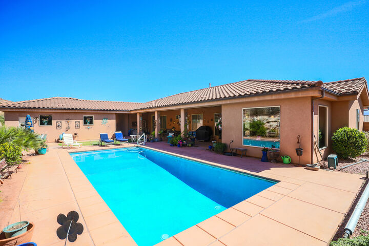 Property Photo: 2317 Greystone Dr UT 84790