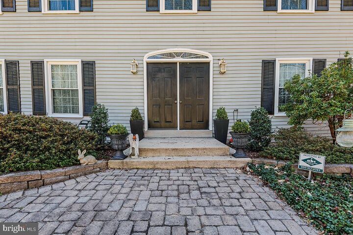 Property Photo:  213 King James Road  MD 20774 