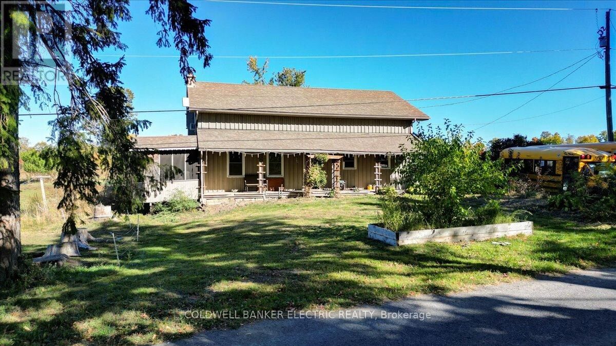 Property Photo:  450 Thomasburg Road  ON K0K 3H0 