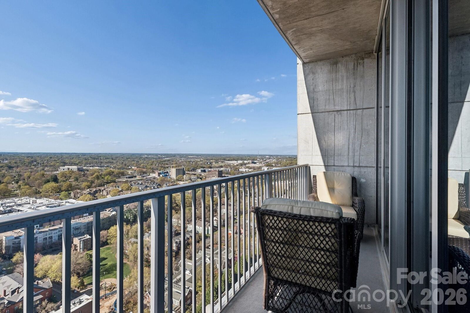 Property Photo:  210 N Church Street 2708  NC 28202 