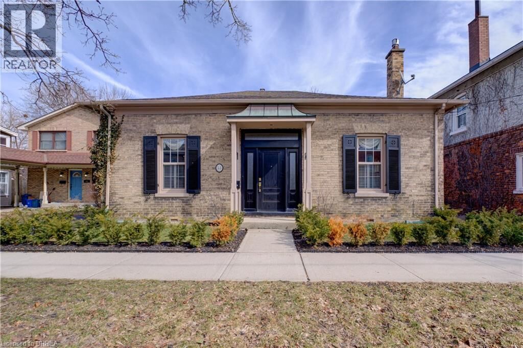 Property Photo:  53 William Street  ON N3T 3K6 