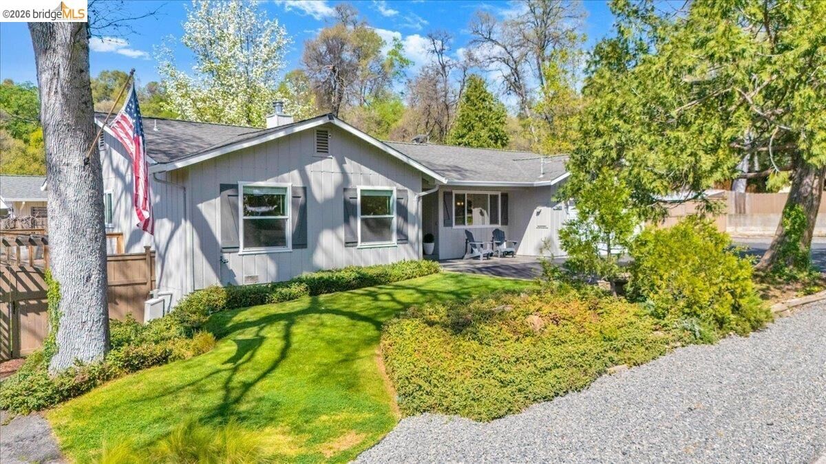 Property Photo:  15488 Paseo De Los Robles Rd  CA 95370 