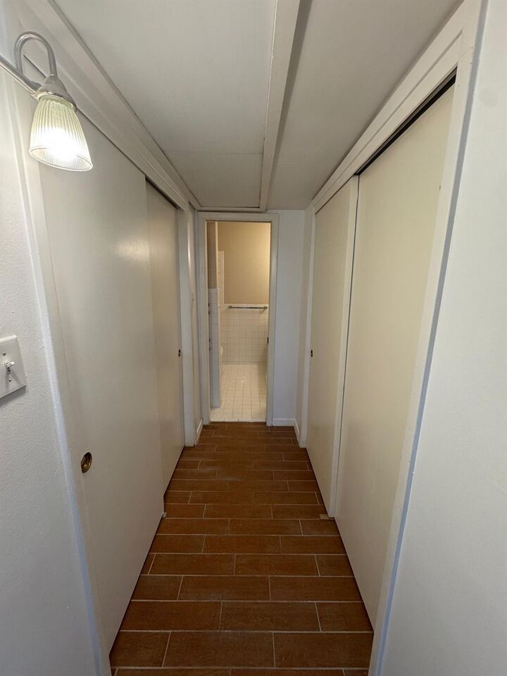 Property Photo: 2700 Bellefontaine Street B8 TX 77025